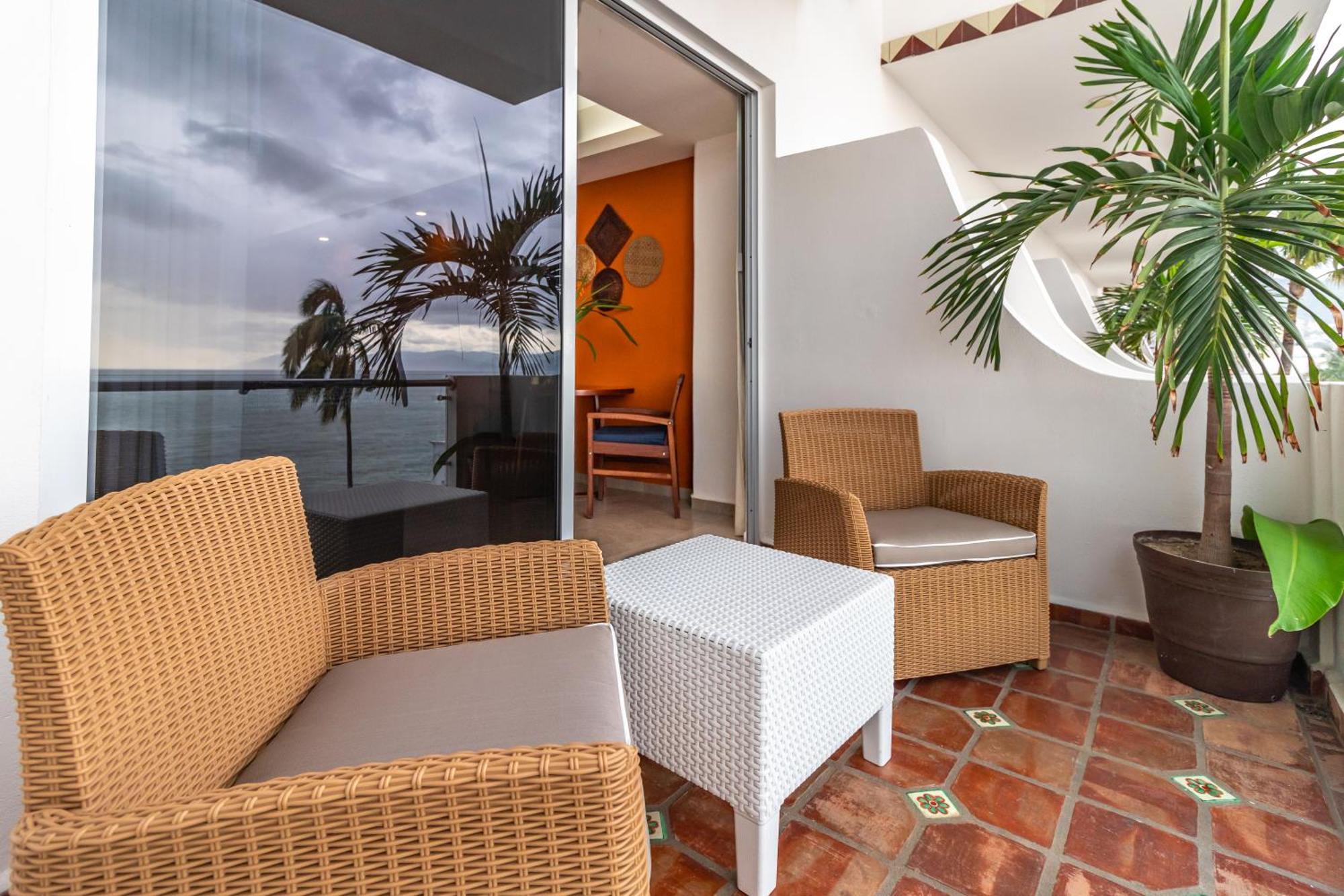 The Paramar Beachfront Boutique Hotel With Breakfast Included - Downtown Malecon Puerto Vallarta Zewnętrze zdjęcie