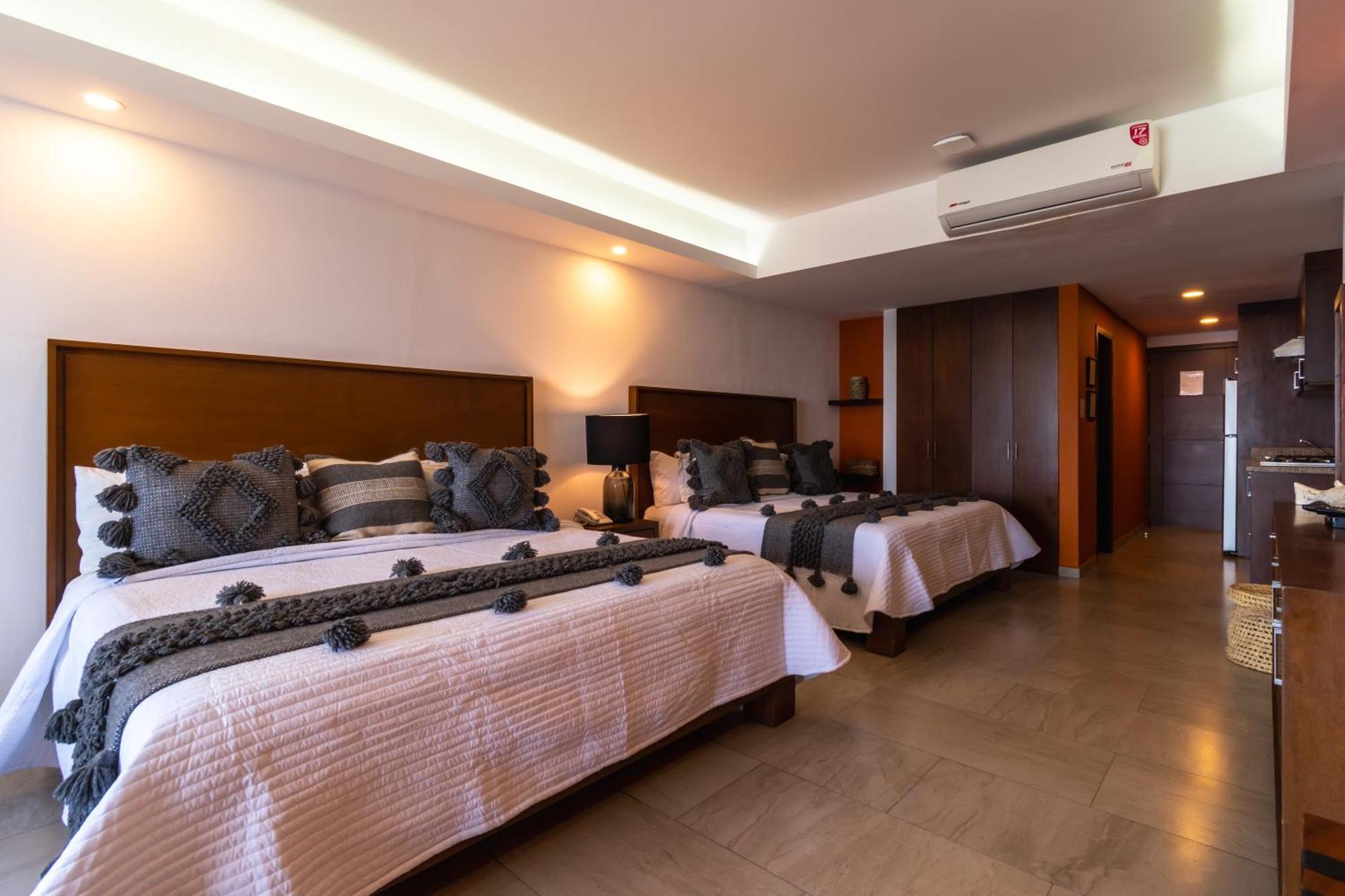The Paramar Beachfront Boutique Hotel With Breakfast Included - Downtown Malecon Puerto Vallarta Zewnętrze zdjęcie