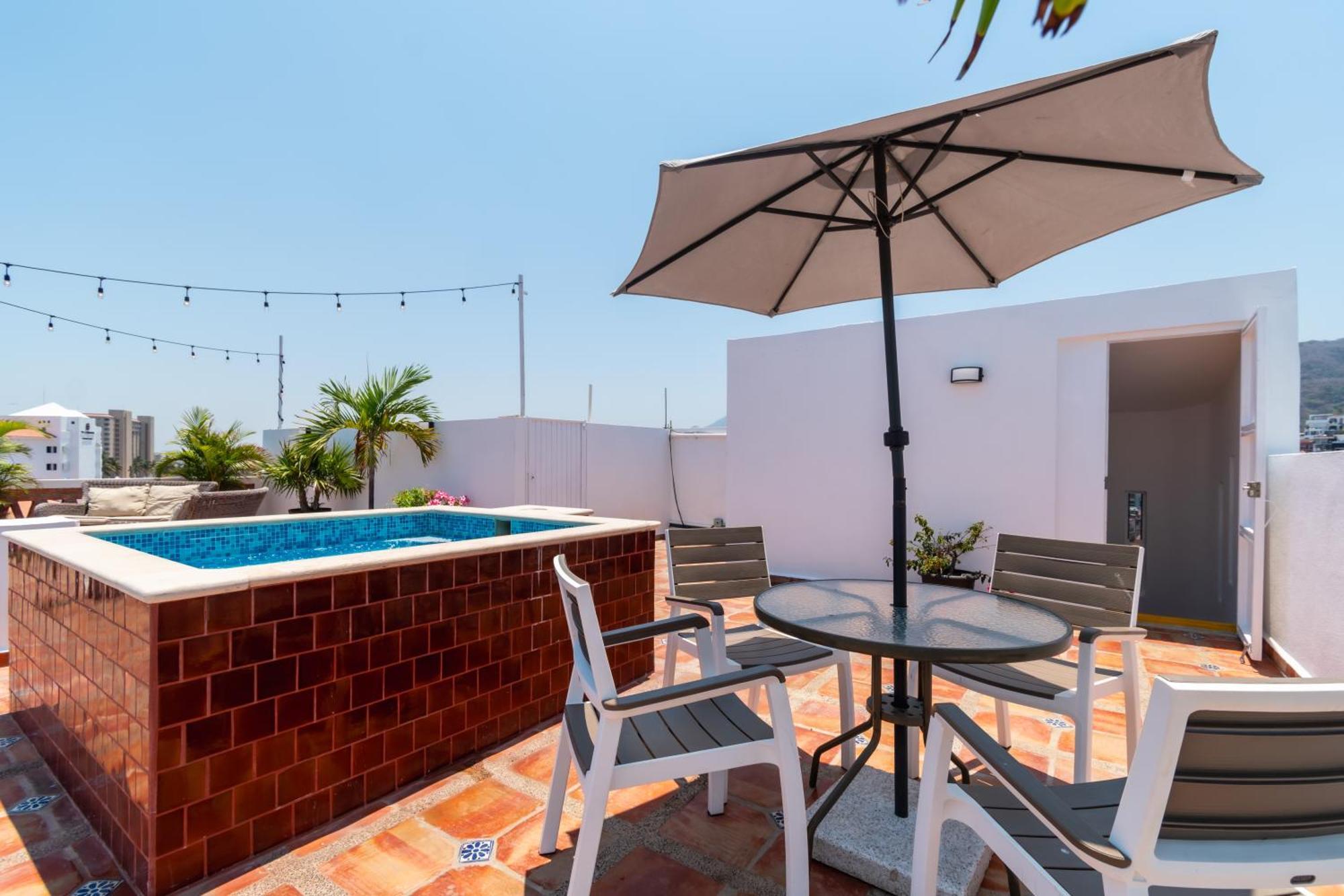 The Paramar Beachfront Boutique Hotel With Breakfast Included - Downtown Malecon Puerto Vallarta Zewnętrze zdjęcie