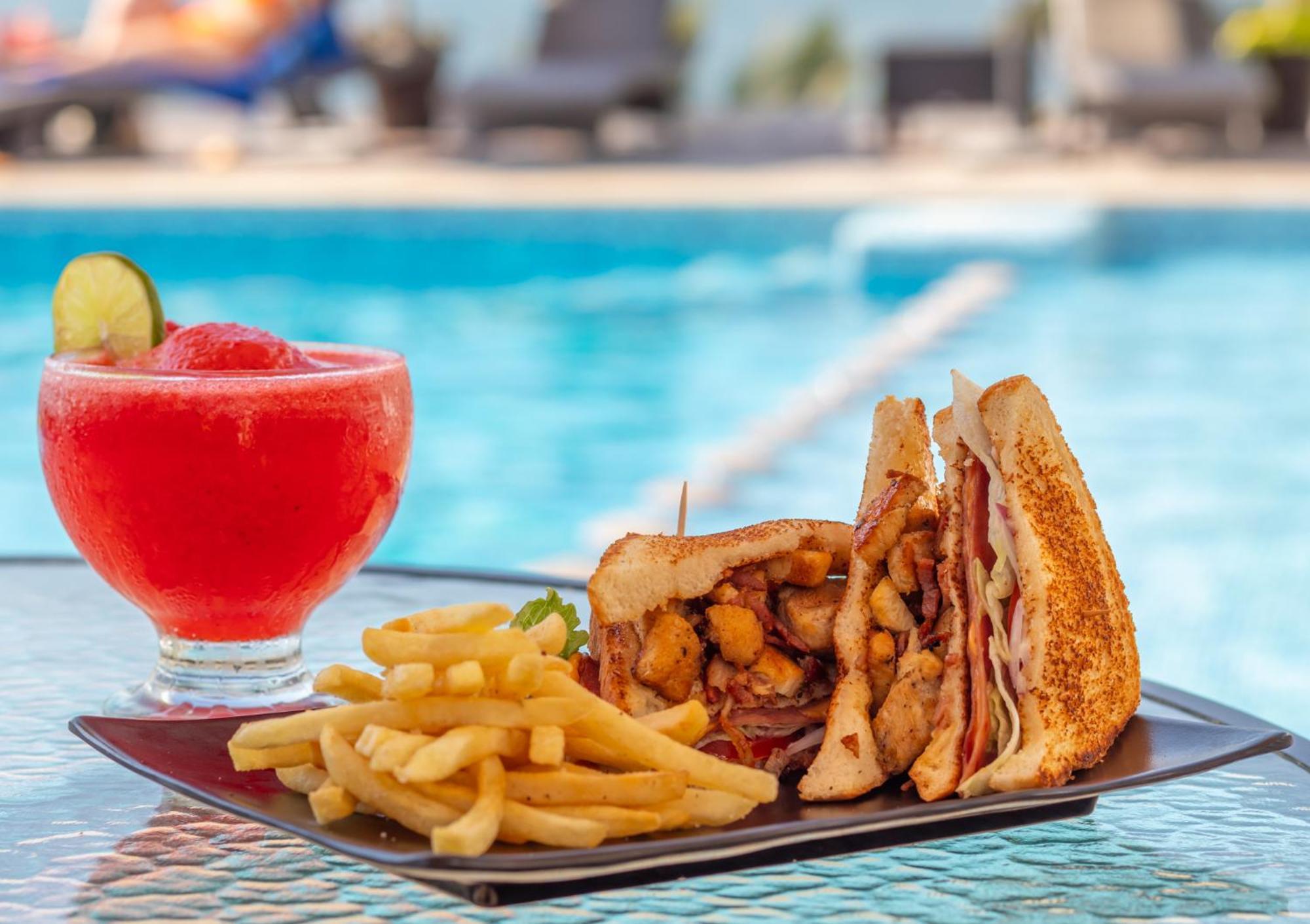 The Paramar Beachfront Boutique Hotel With Breakfast Included - Downtown Malecon Puerto Vallarta Zewnętrze zdjęcie