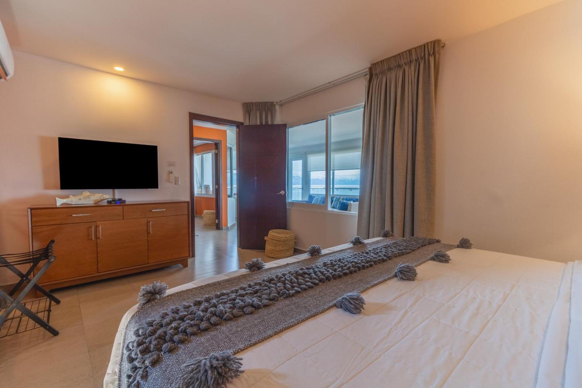 The Paramar Beachfront Boutique Hotel With Breakfast Included - Downtown Malecon Puerto Vallarta Pokój zdjęcie